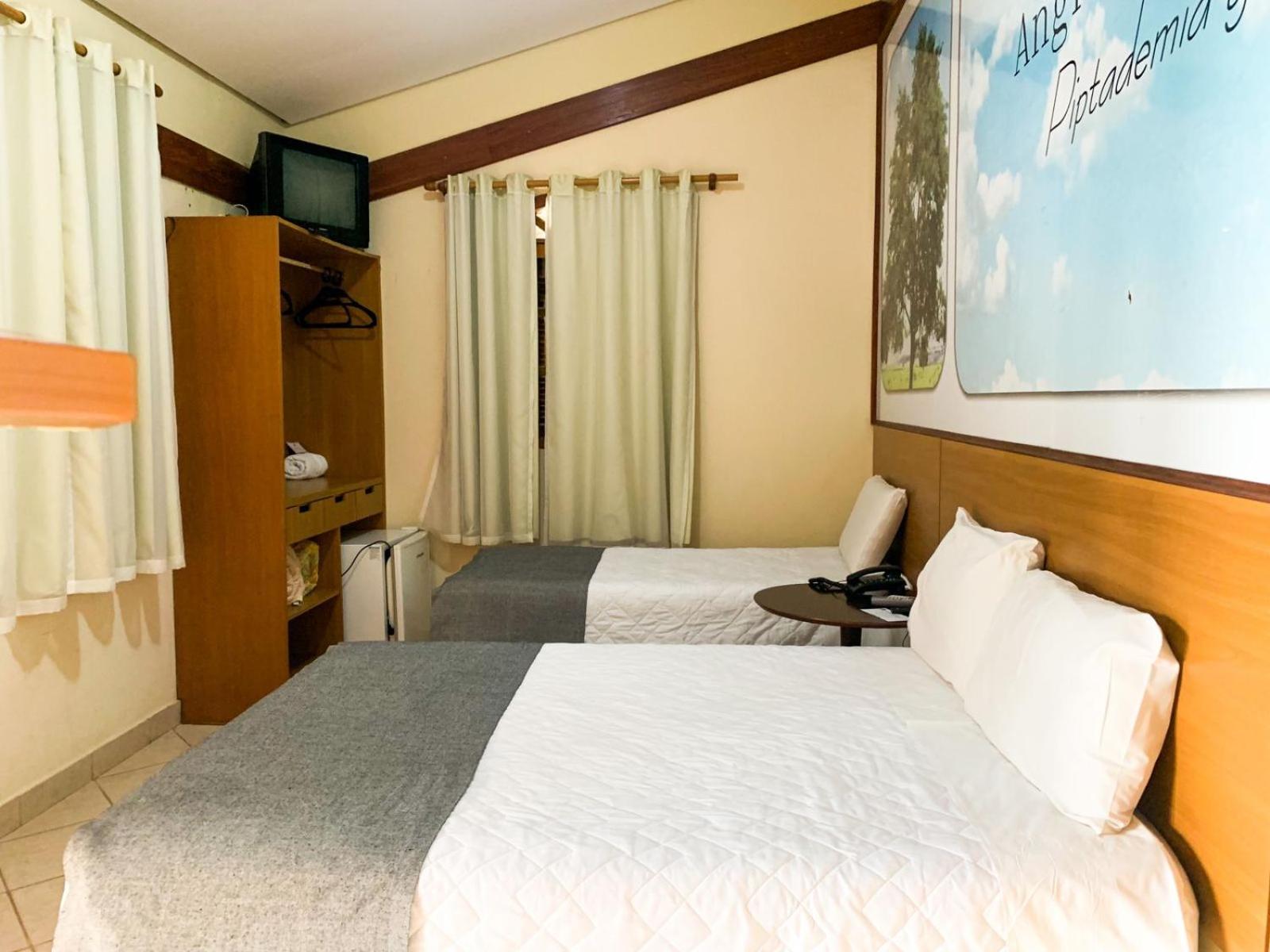 Hotel Fazenda Tucano Capim Branco ภายนอก รูปภาพ