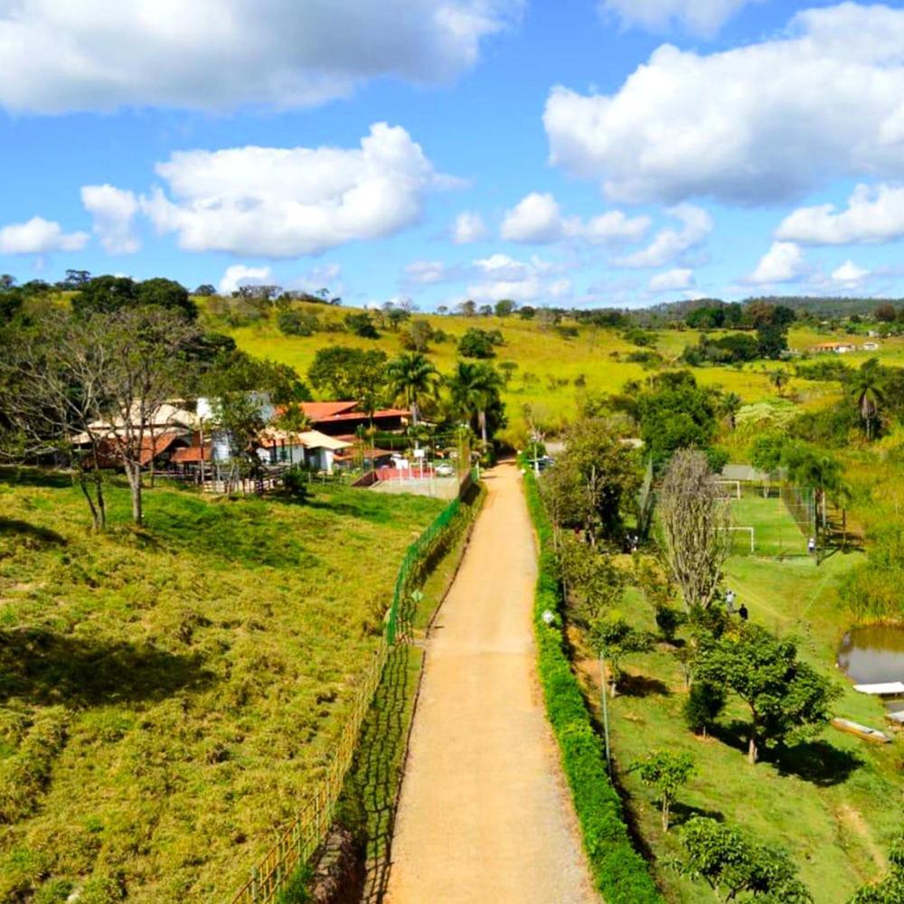 Hotel Fazenda Tucano Capim Branco ภายนอก รูปภาพ