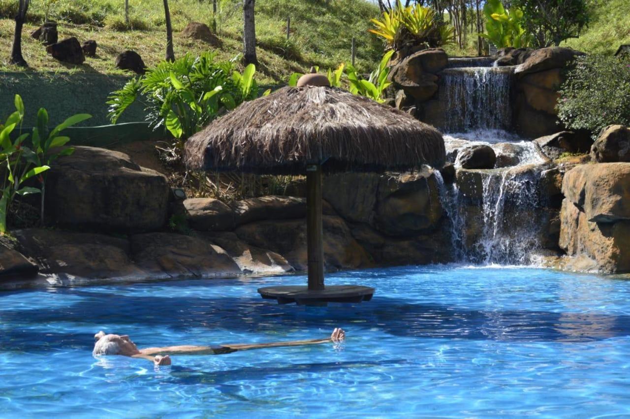Hotel Fazenda Tucano Capim Branco ภายนอก รูปภาพ